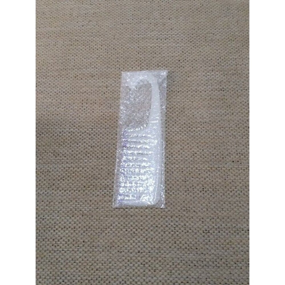AVON Advanced Techniques Detangling Shower Comb with Hook (White) - NEW!!!
